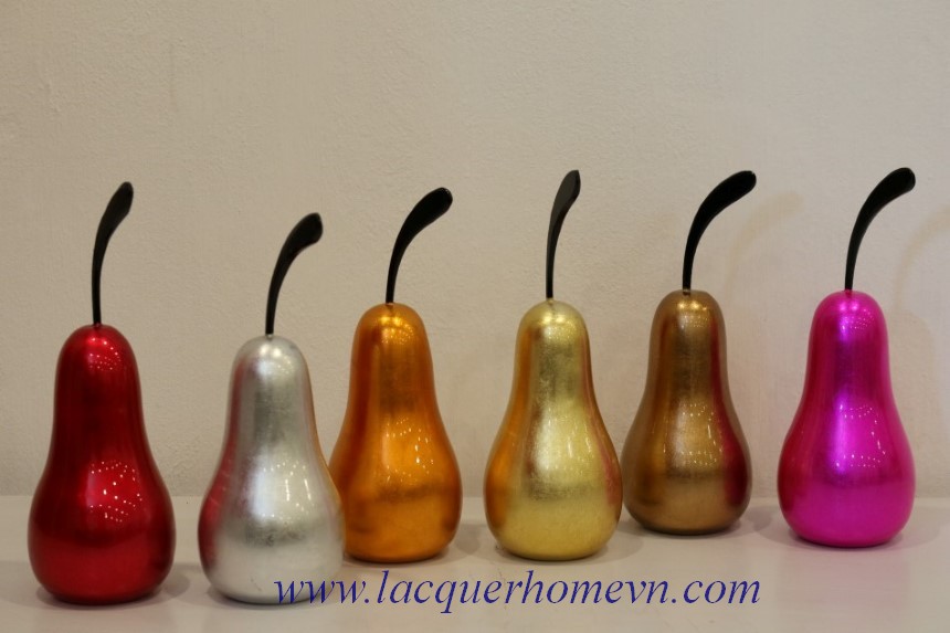 Lacquer Christmas ornaments